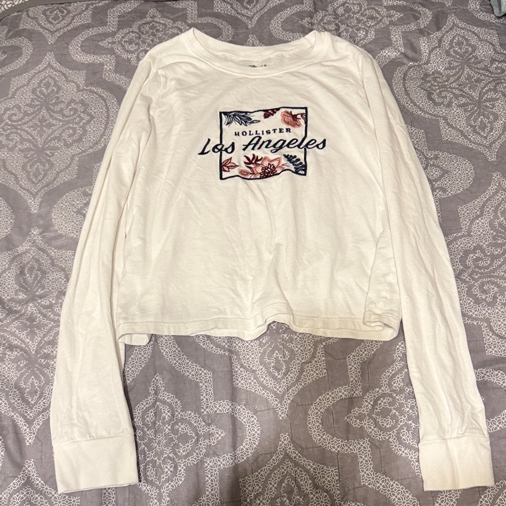 Hollister White Long Sleeve Cropped Graphic Tee with Floral Detail